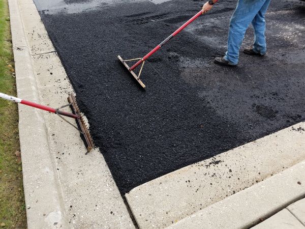Asphalt Driveway Service in Beaumont